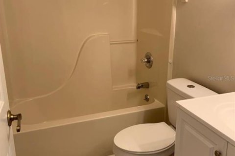Снять в аренду квартиру в Палм-Кост, Флорида 4 комнаты, 108.42м2, № 2156549 - фото 9