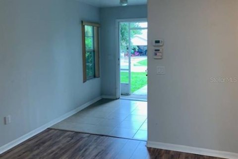 Снять в аренду квартиру в Палм-Кост, Флорида 4 комнаты, 108.42м2, № 2156549 - фото 13