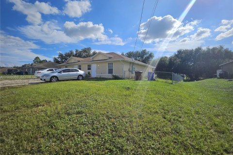 Propiedad comercial en Lehigh Acres, Florida 179.12 m2 № 2005706