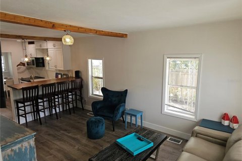 Villa ou maison à vendre à New Smyrna Beach, Floride: 2 chambres, 83.05 m2 № 1630424 - photo 5