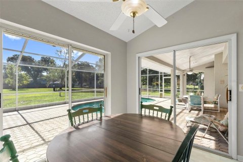 House in Lutz, Florida 3 bedrooms, 166.67 sq.m. № 2299610 - photo 25