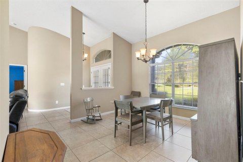 House in Lutz, Florida 3 bedrooms, 166.67 sq.m. № 2299610 - photo 10