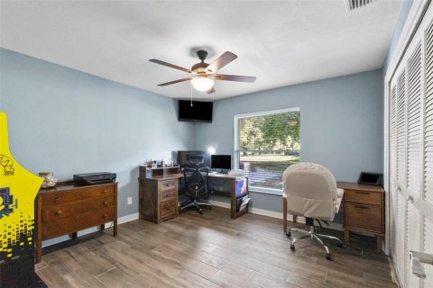 House in Lutz, Florida 3 bedrooms, 166.67 sq.m. № 2299610 - photo 28