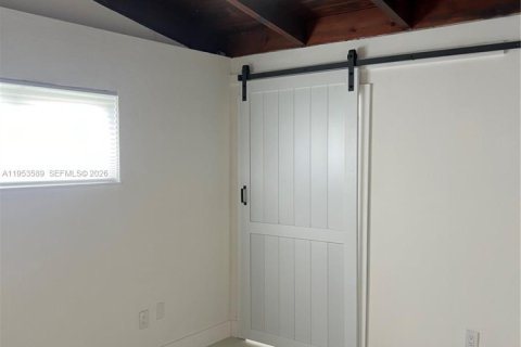 Купить виллу или дом в Майами-Гарденс, Флорида 4 спальни, 189.99м2, № 2009241 - фото 21