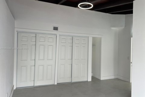 Купить виллу или дом в Майами-Гарденс, Флорида 4 спальни, 189.99м2, № 2009241 - фото 18