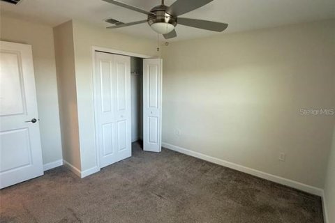 Townhouse in Winter Garden, Florida 3 bedrooms, 141.03 sq.m. № 2201977 - photo 21