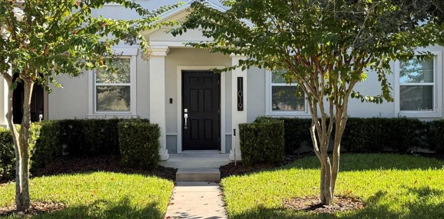 Townhouse in Winter Garden, Florida 3 bedrooms, 141.03 sq.m. № 2201977