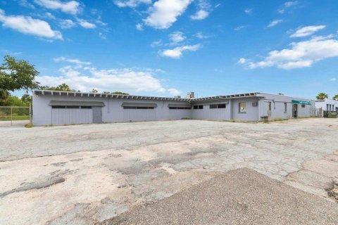 Immobilier commercial à vendre à Sarasota, Floride: 999.26 m2 № 2418451 - photo 3