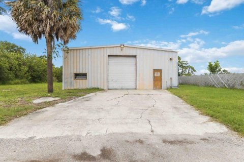 Immobilier commercial à vendre à Sarasota, Floride: 999.26 m2 № 2418451 - photo 2