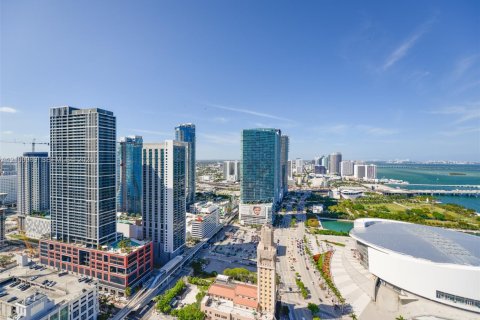 Condo in Miami, Florida № 2402460 - photo 15
