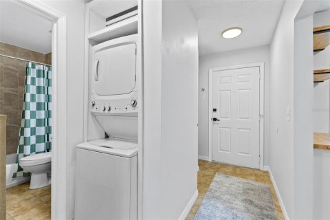 Condo in Orlando, Florida, 1 bedroom  № 2211363 - photo 12