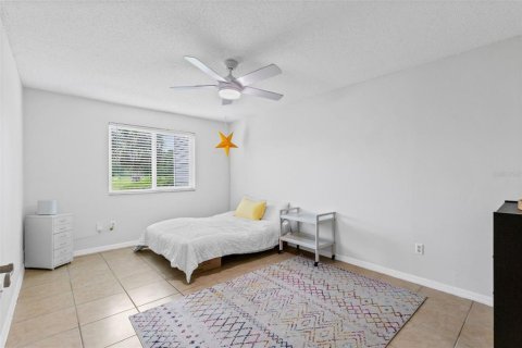 Condo in Orlando, Florida, 1 bedroom  № 2211363 - photo 13