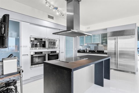 Купить кондоминиум в Санни-Айлс-Бич, Флорида 3 спальни, 375.79м2, № 2009850 - фото 14