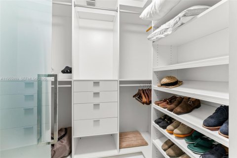 Купить кондоминиум в Санни-Айлс-Бич, Флорида 3 спальни, 375.79м2, № 2009850 - фото 26