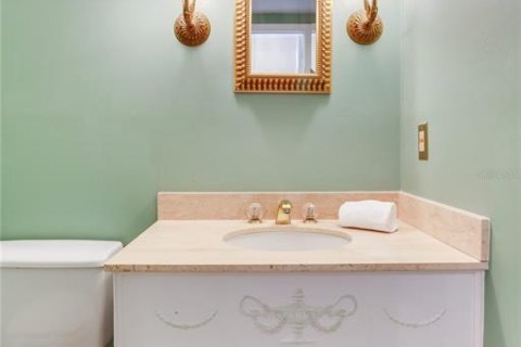 Casa en venta en Tampa, Florida, 4 dormitorios, 339 m2 № 1797820 - foto 18