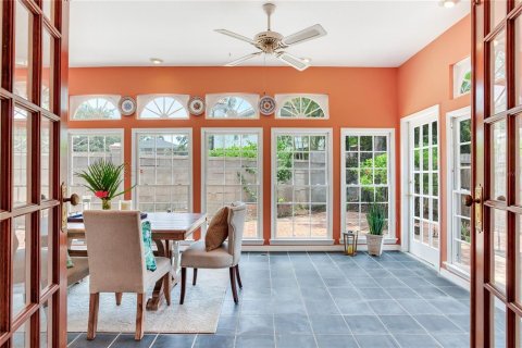 House in Tampa, Florida 4 bedrooms, 339 sq.m. № 1797820 - photo 25