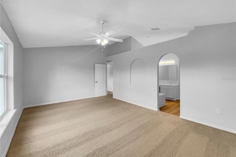 House in Palm Coast, Florida 5 bedrooms, 275.36 sq.m. № 1819632 - photo 19