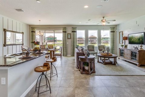 House in Lakewood Ranch, Florida 4 bedrooms, 256.04 sq.m. № 1808021 - photo 3