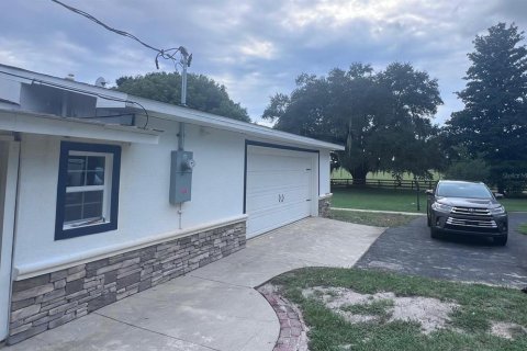 Casa en alquiler en Oxford, Florida, 3 dormitorios, 208.47 m2 № 1900227 - foto 2
