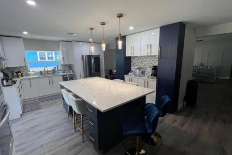 Casa en alquiler en Oxford, Florida, 3 dormitorios, 208.47 m2 № 1900227 - foto 14