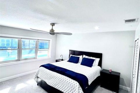 Casa en alquiler en Oxford, Florida, 3 dormitorios, 208.47 m2 № 1900227 - foto 19