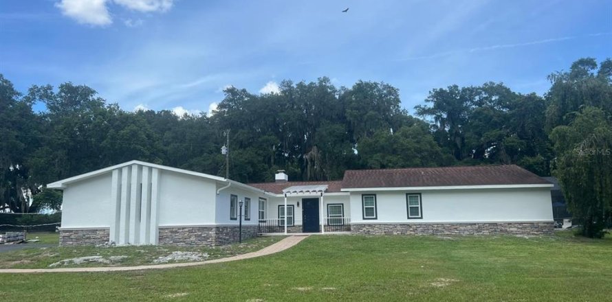 Casa en Oxford, Florida 3 dormitorios, 208.47 m2 № 1900227