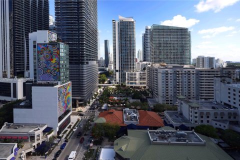 Condo in Miami, Florida, 1 bedroom  № 2016450 - photo 30