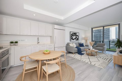 Condo in Miami, Florida, 1 bedroom  № 2016450 - photo 8