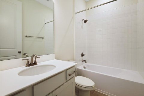 House in Umatilla, Florida 4 bedrooms, 201.6 sq.m. № 1378298 - photo 9