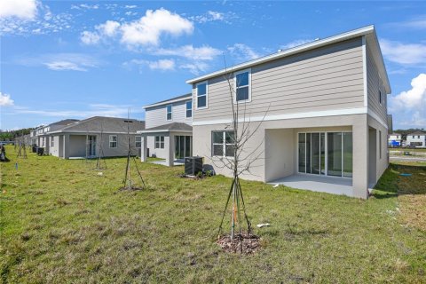 House in Umatilla, Florida 4 bedrooms, 201.6 sq.m. № 1378298 - photo 20