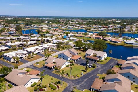 Condo in Venice, Florida, 2 bedrooms  № 1608060 - photo 2