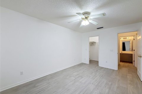 Villa ou maison à vendre à Lady Lake, Floride: 2 chambres, 115.94 m2 № 2420405 - photo 20