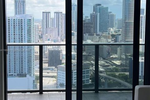 Снять в аренду кондоминиум в Майами, Флорида 1 спальня, 70.23м2, № 2008338 - фото 15