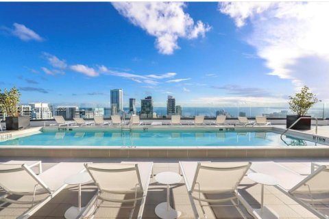 Снять в аренду кондоминиум в Майами, Флорида 1 спальня, 70.23м2, № 2008338 - фото 20