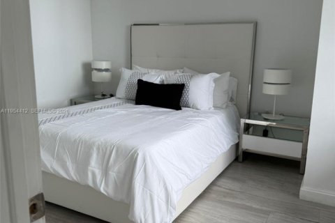 Снять в аренду кондоминиум в Майами, Флорида 1 спальня, 70.23м2, № 2008338 - фото 12