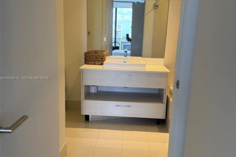 Снять в аренду кондоминиум в Майами, Флорида 1 спальня, 70.23м2, № 2008338 - фото 13