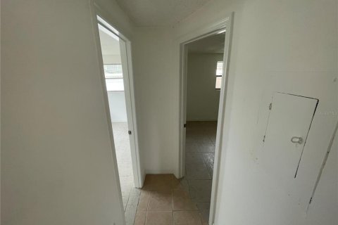 Apartment in New Port Richey, Florida 2 bedrooms, 66.89 sq.m. № 1913043 - photo 11