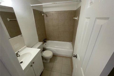 Apartment in New Port Richey, Florida 2 bedrooms, 66.89 sq.m. № 1913043 - photo 10