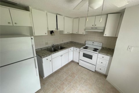 Apartment in New Port Richey, Florida 2 bedrooms, 66.89 sq.m. № 1913043 - photo 19