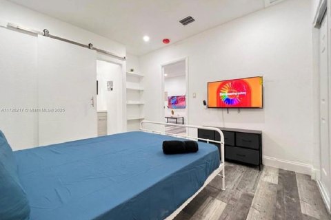 Casa en venta en Miami, Florida, 4 dormitorios, 128.95 m2 № 1982387 - foto 9