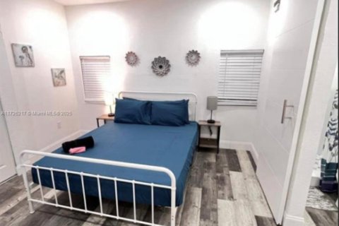 Casa en venta en Miami, Florida, 4 dormitorios, 128.95 m2 № 1982387 - foto 10