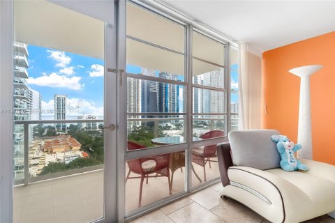 Copropriété à vendre à Sunny Isles Beach, Floride: 2 chambres, 119.47 m2 № 1999644 - photo 11