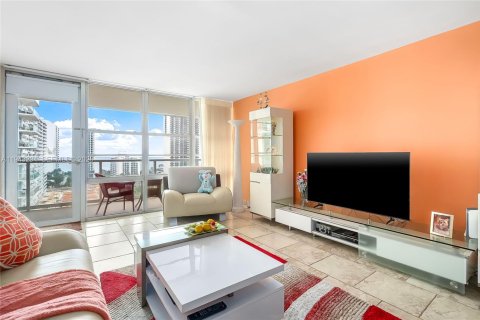 Copropriété à vendre à Sunny Isles Beach, Floride: 2 chambres, 119.47 m2 № 1999644 - photo 10