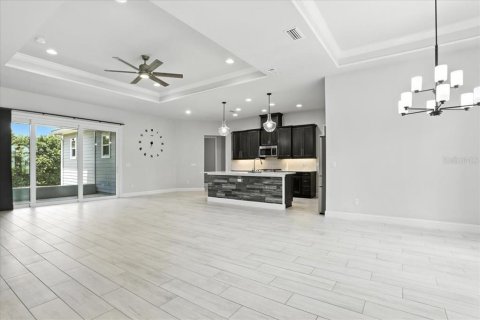 House in Gainesville, Florida 4 bedrooms, 212.56 sq.m. № 1796188 - photo 7