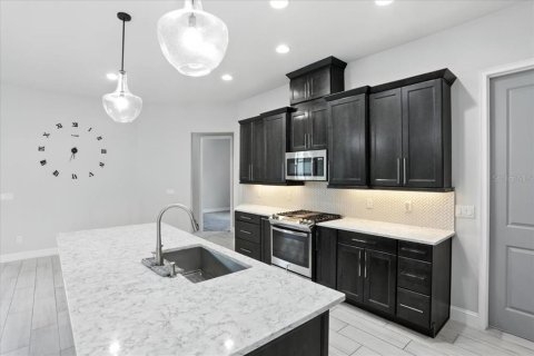 House in Gainesville, Florida 4 bedrooms, 212.56 sq.m. № 1796188 - photo 14