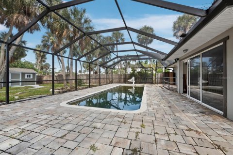 House in Sarasota, Florida 3 bedrooms, 139.35 sq.m. № 1849474 - photo 10