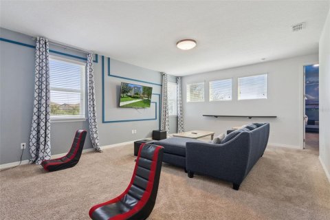 Villa ou maison à vendre à Kissimmee, Floride: 7 chambres, 328.22 m2 № 2294546 - photo 11