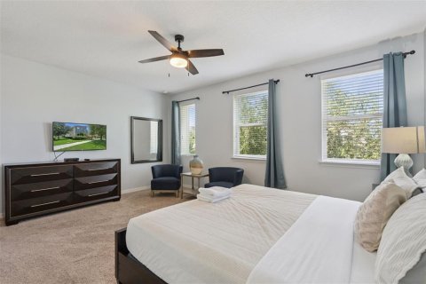 Villa ou maison à vendre à Kissimmee, Floride: 7 chambres, 328.22 m2 № 2294546 - photo 14