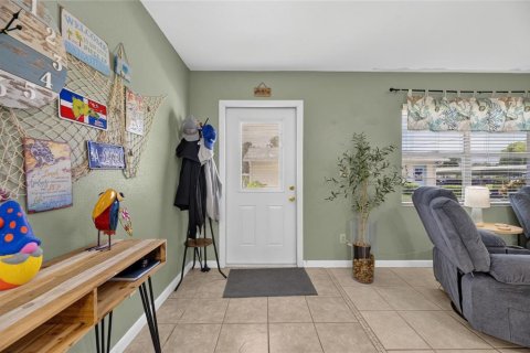 Condo in Sun City Center, Florida, 1 bedroom № 2156766 - photo 5