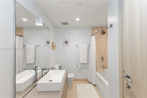 Снять в аренду кондоминиум в Майами, Флорида 1 спальня, 94.95м2, № 2035923 - фото 14